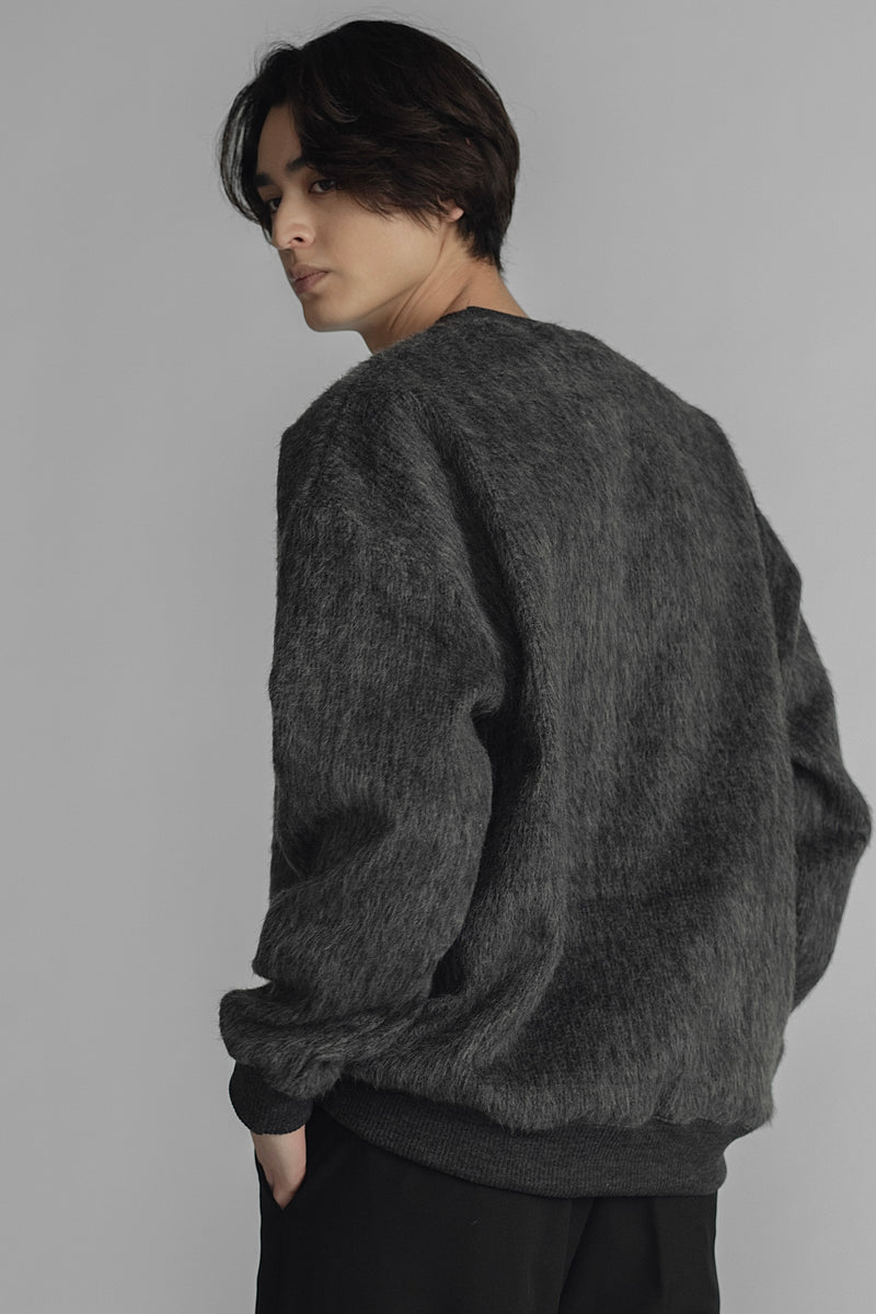 PICKY ABOUT SHAGGY PULLOVER – NOIR ET BLANC