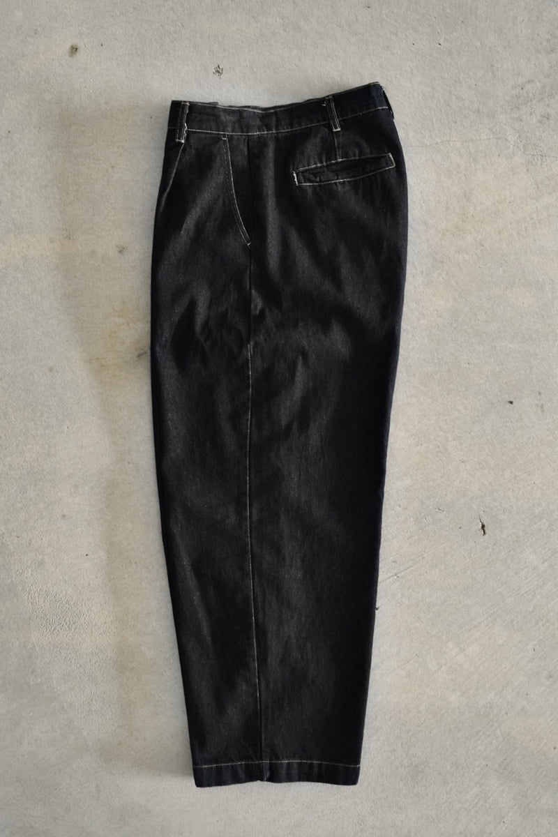 極』WIDE PLEATS BALLOON DENIM – NOIR ET BLANC